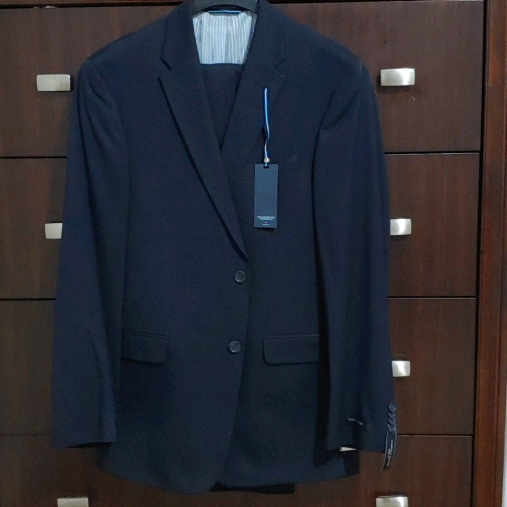 New with Tags Navy Blue Tommy Hilfiger Suit